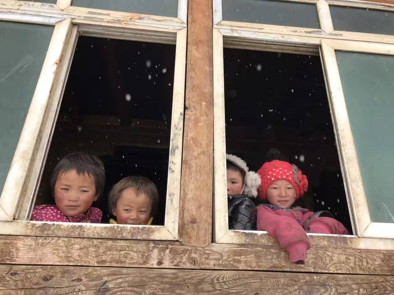 海口邹洪进口商品贸易有限公司公益回顾丨家国同欢月同圆 温暖满载甘孜州(图9)