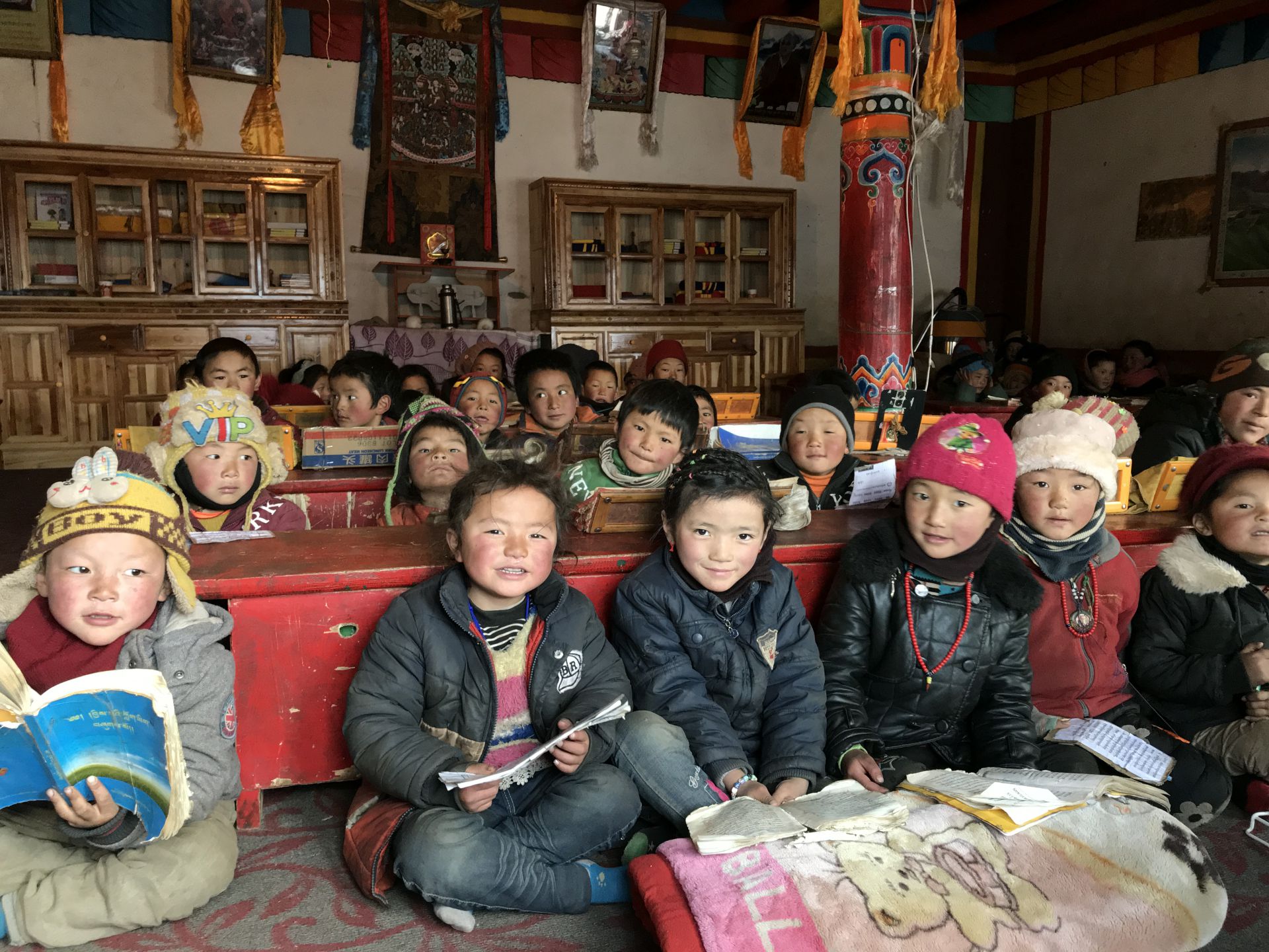 海口邹洪进口商品贸易有限公司公益回顾丨家国同欢月同圆 温暖满载甘孜州(图11)